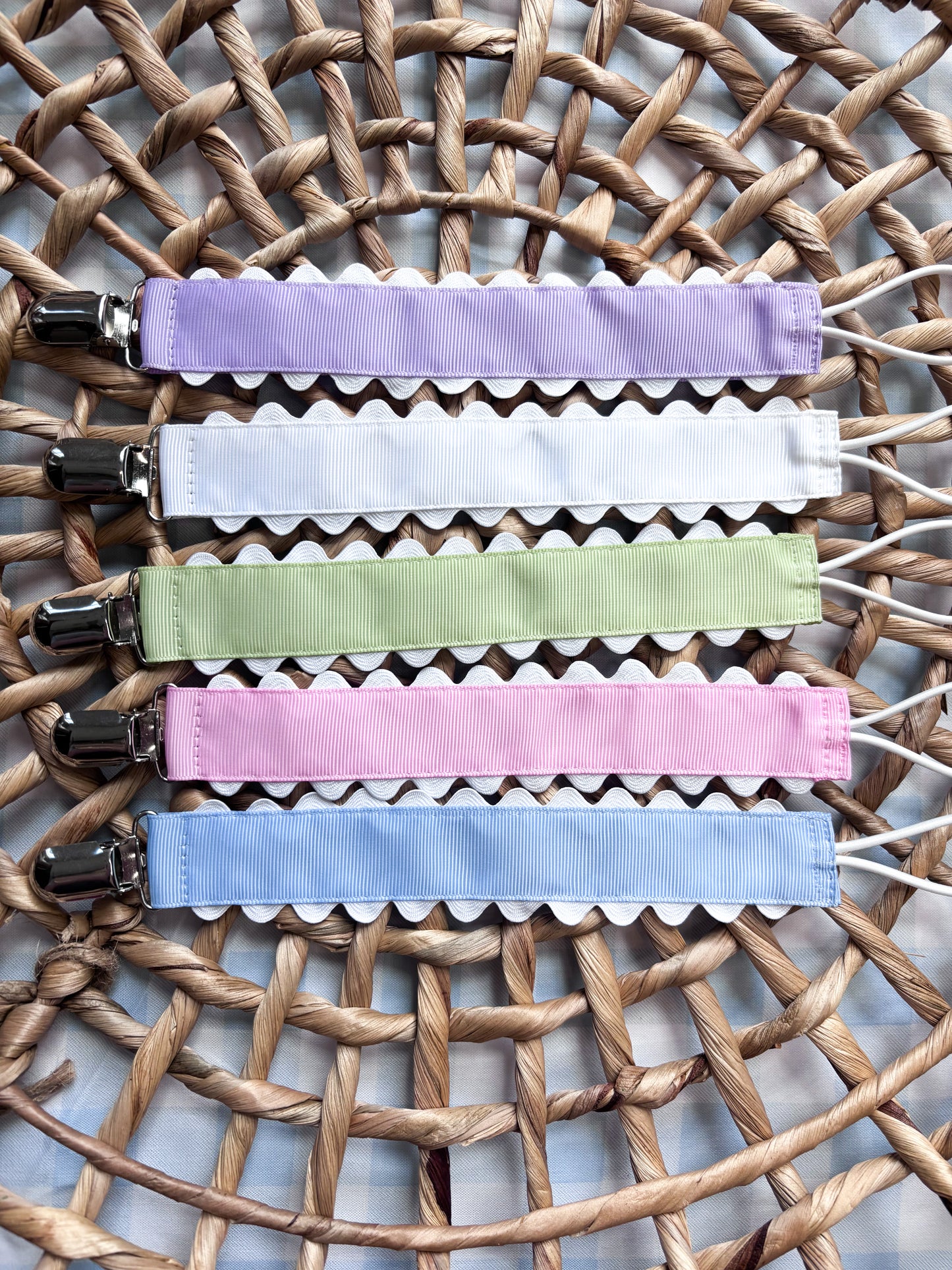 Paci Clip